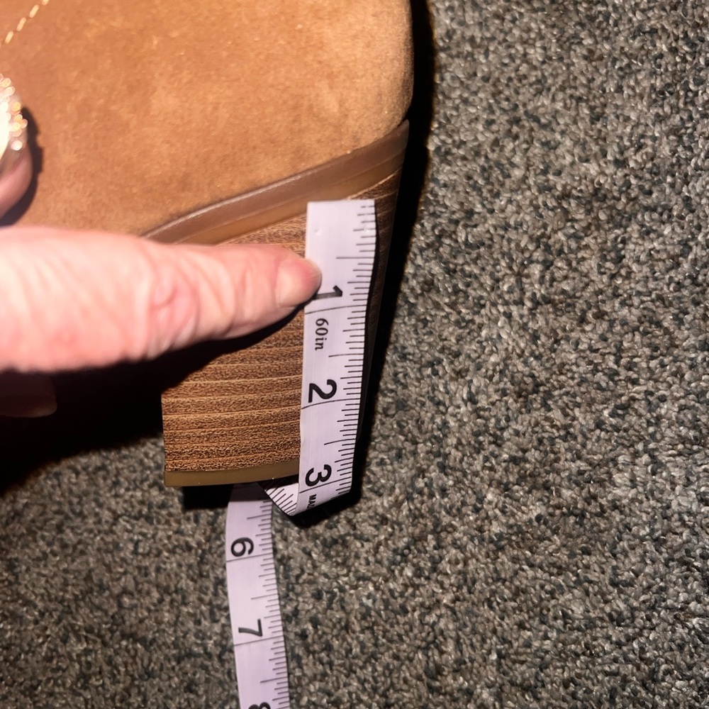 Universal Thread suede boots - Picture 4 of 8